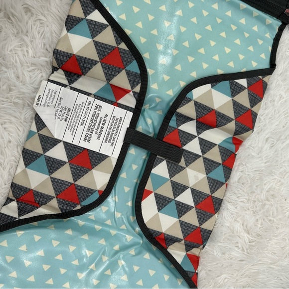 SkipHop Baby Mini Changer Changing Pad Bag - Picture 5 of 6